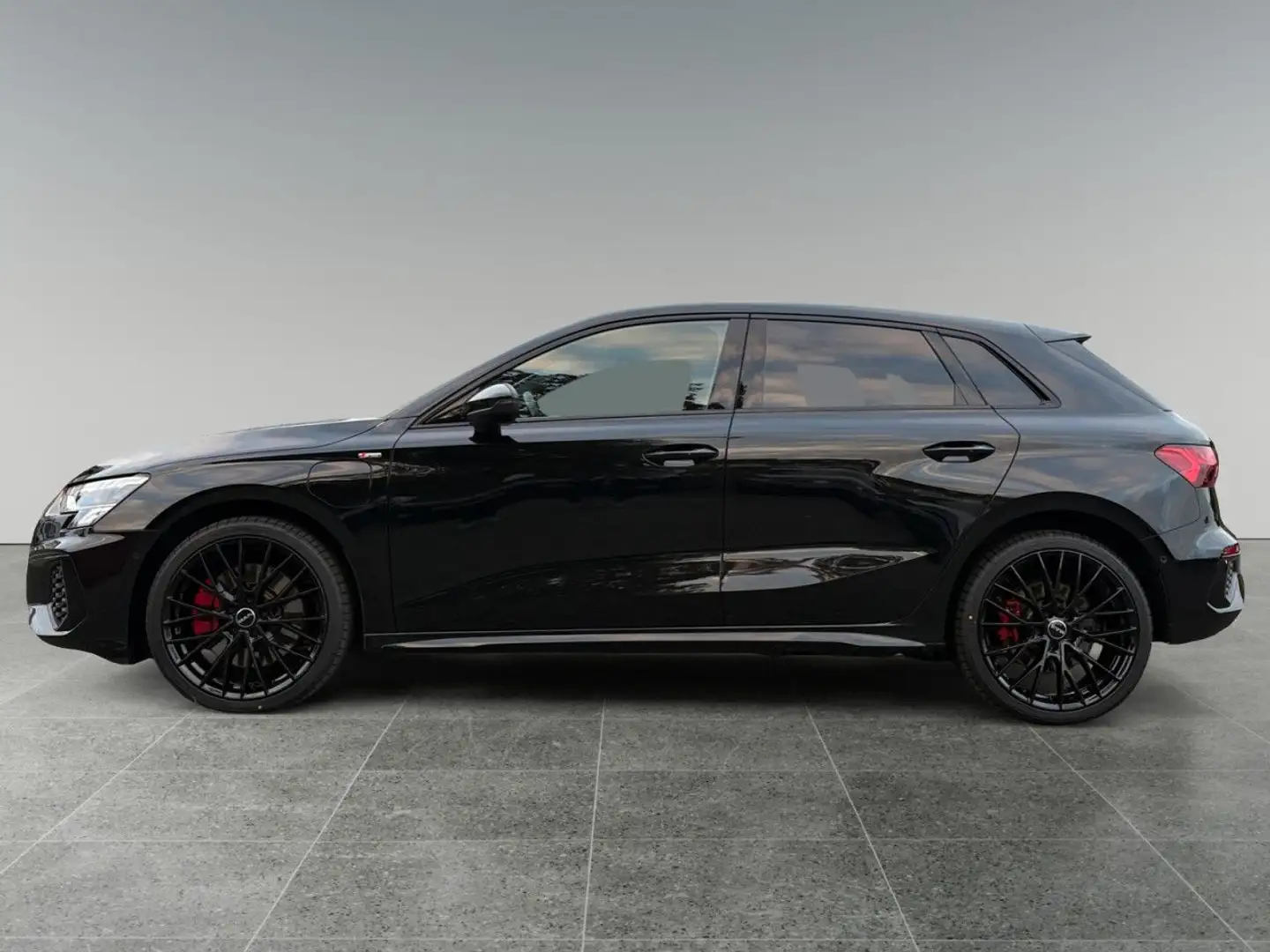 Audi A3 Sportback 45 TFSI e 2x S line B+O Navi+ Kamera Noir - 2