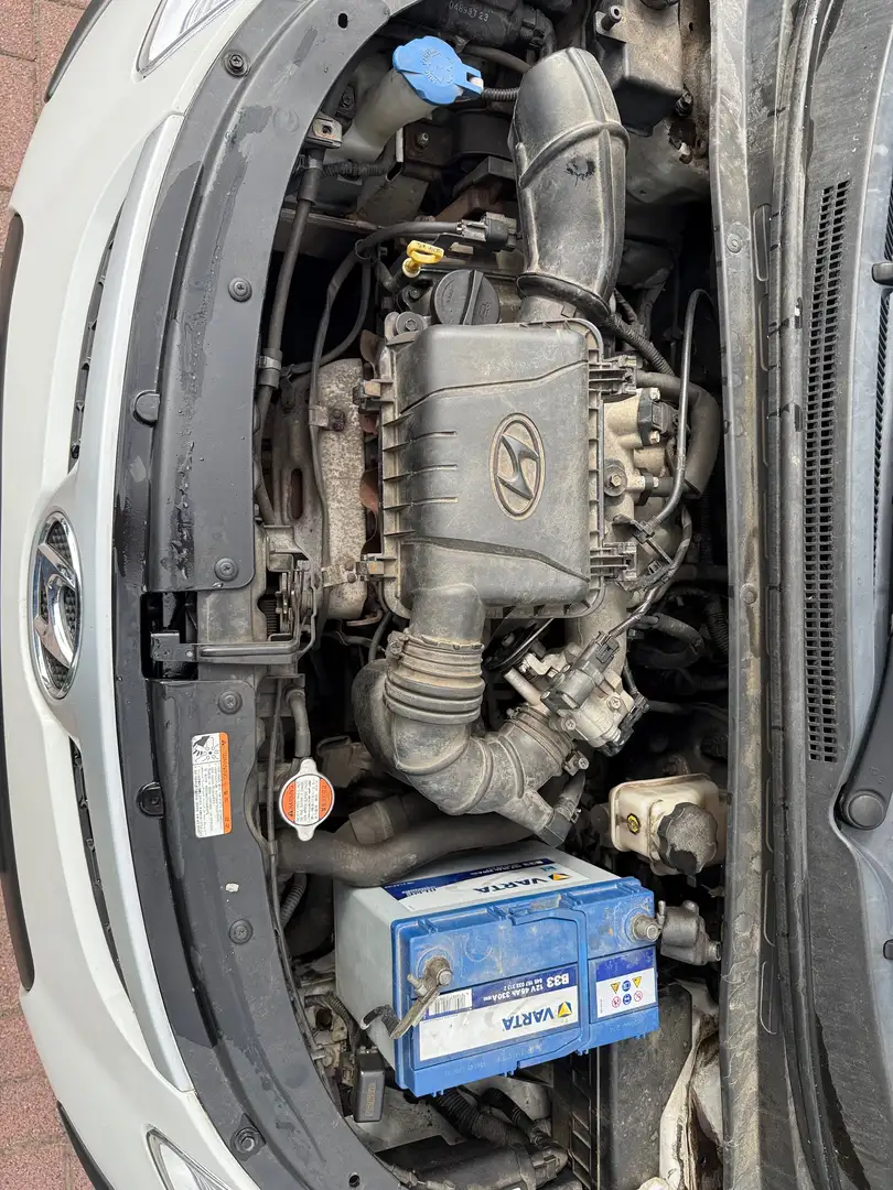 Hyundai i10 Classic aus 1. Hand EURO 4 Білий - 2