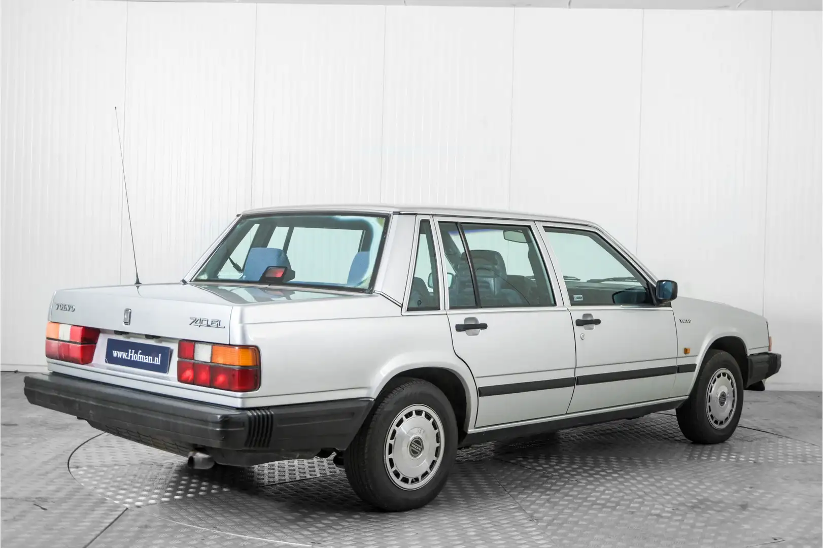 Volvo 740 Grau - 2