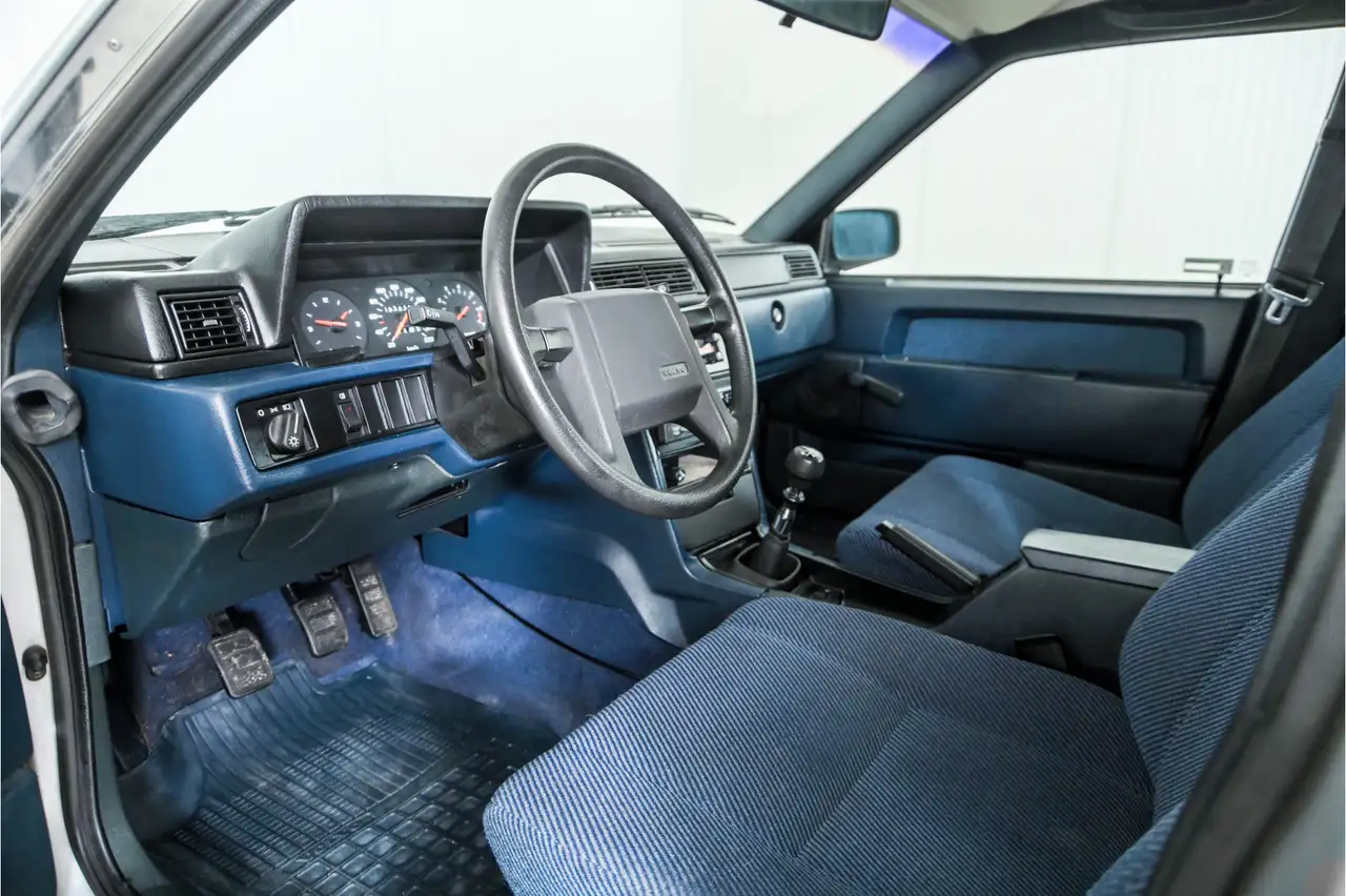 Volvo 740, foto 11