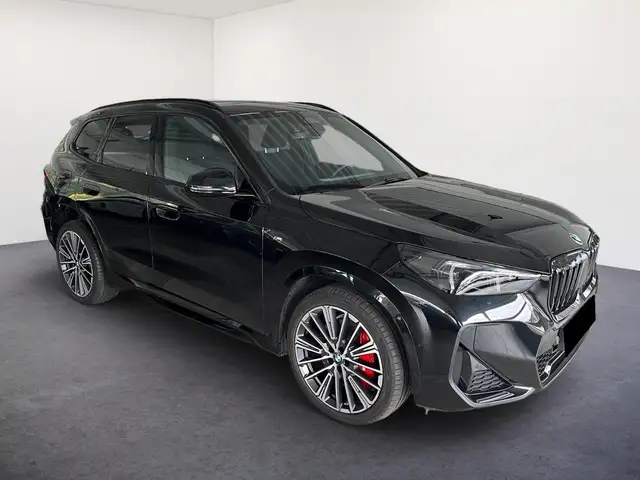 BMW X1 view 4