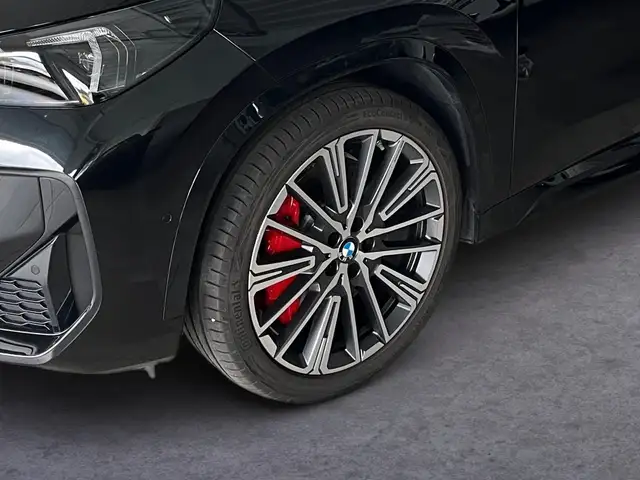 BMW X1 view 3
