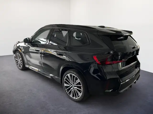 BMW X1 view 6