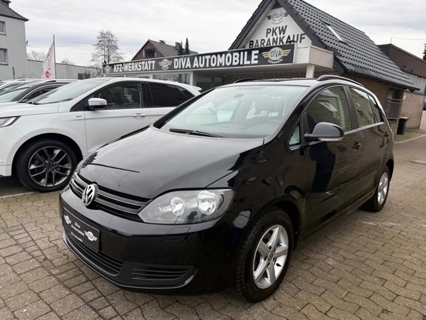 Volkswagen Golf Plus 1.2 TSI Comfortline DSG Schwarz - 1