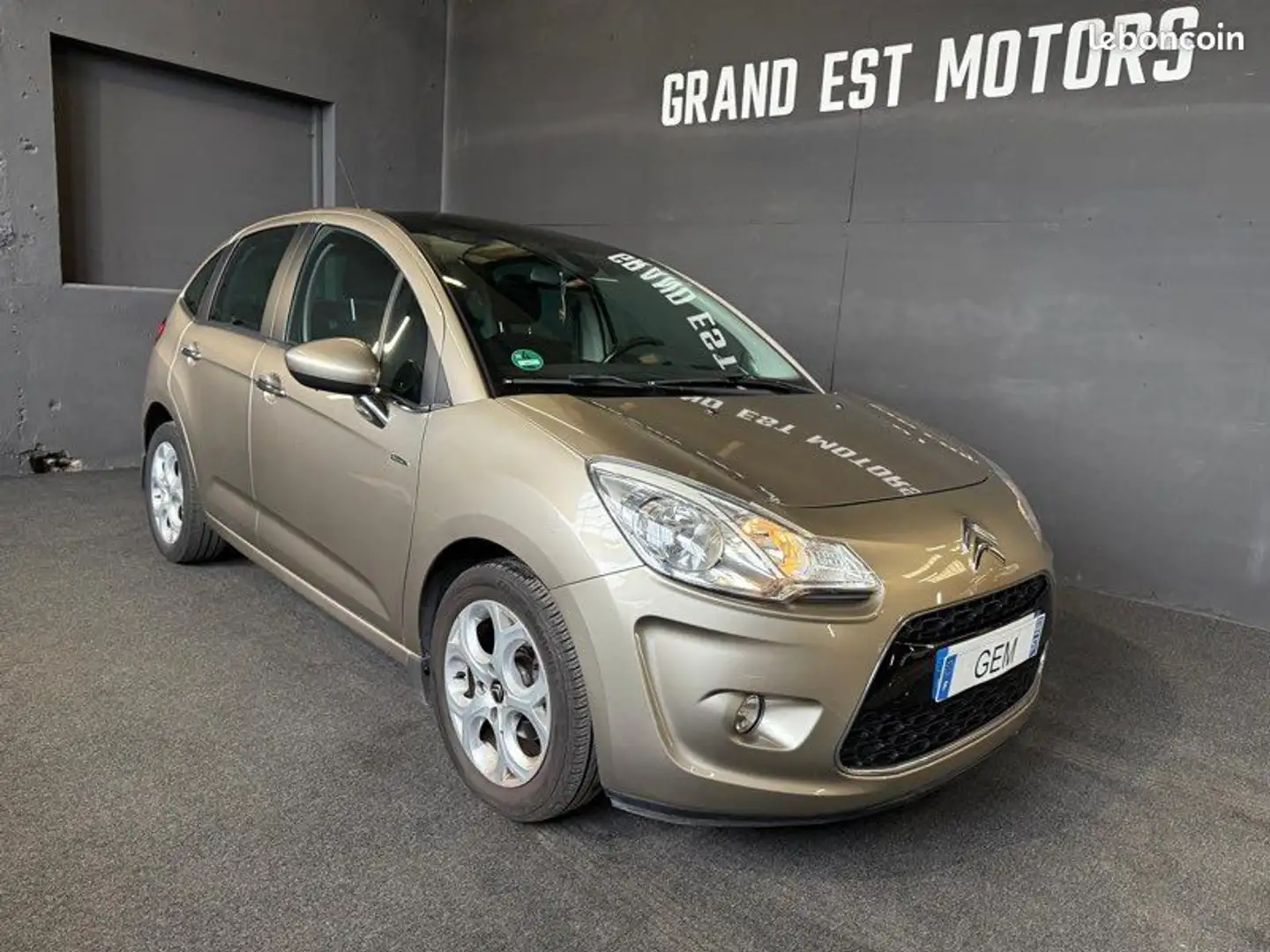 Citroen C3 1.4 HDi exclusive (70cv) climatisation automatique régulateur et limiteur de vitesse radar contrôle technique récent gara Beige - 1