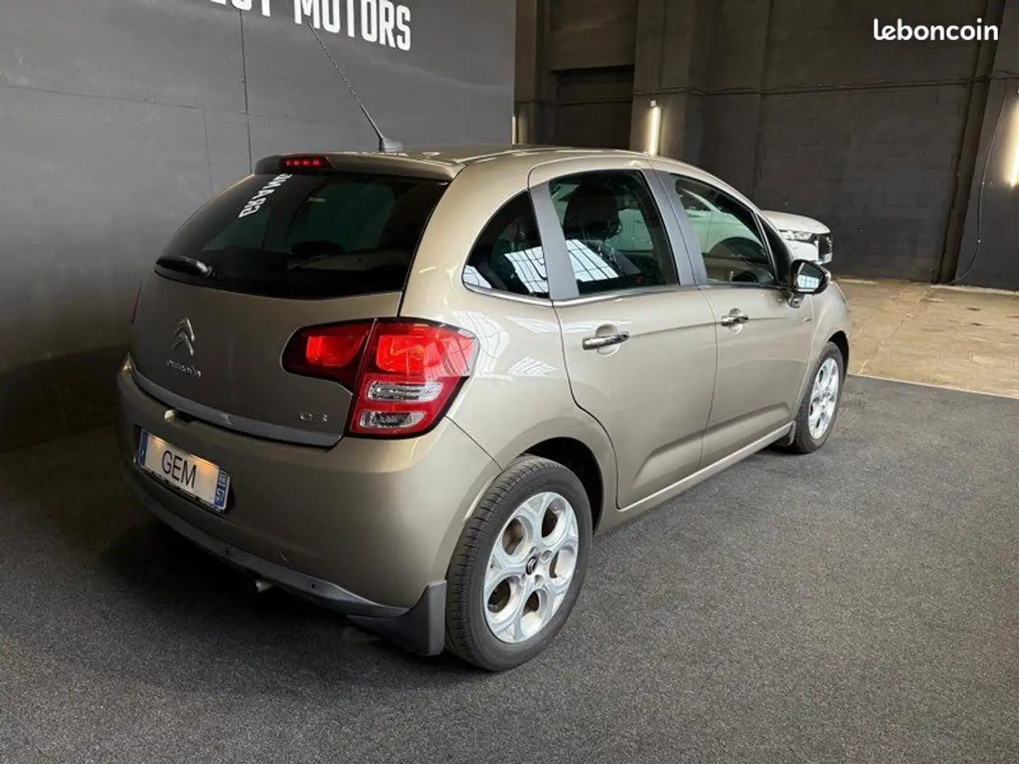 Citroen C3 1.4 HDi exclusive (70cv) climatisation automatique régulateur et limiteur de vitesse radar contrôle technique récent gara Beige - 2
