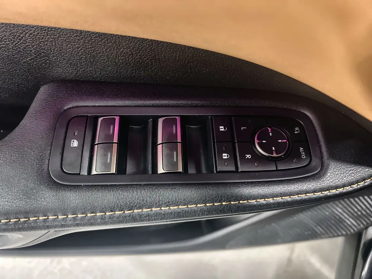 Lexus RX снимка Lexus RX