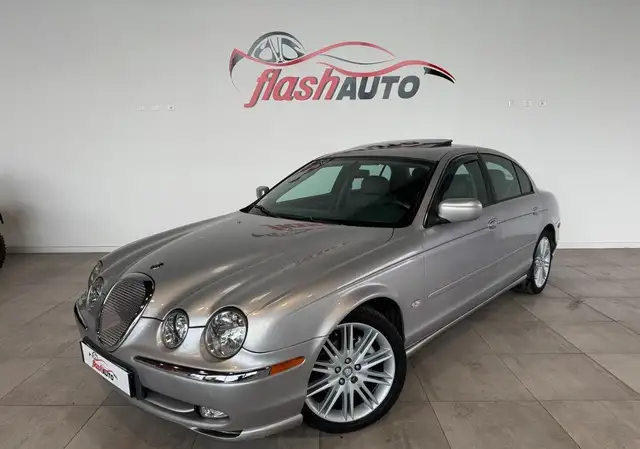 Jaguar S-Type PHASE II 4.0 i V8 285cv-BVA