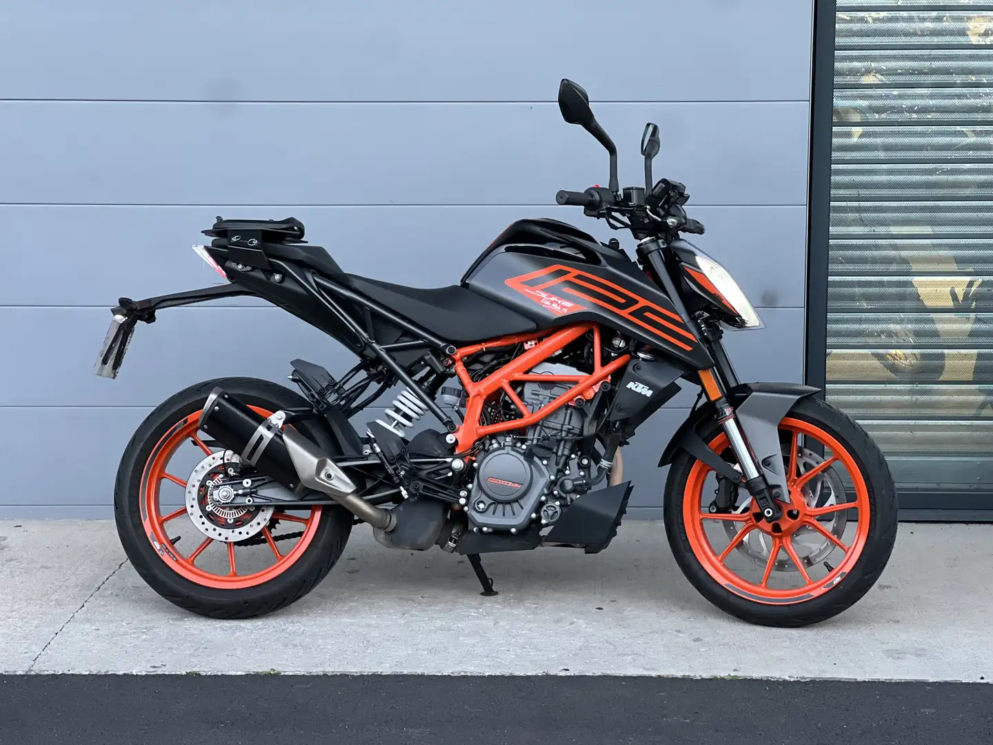 KTM 125 Duke Orange - 1