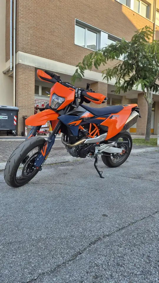 KTM 690 SMC R