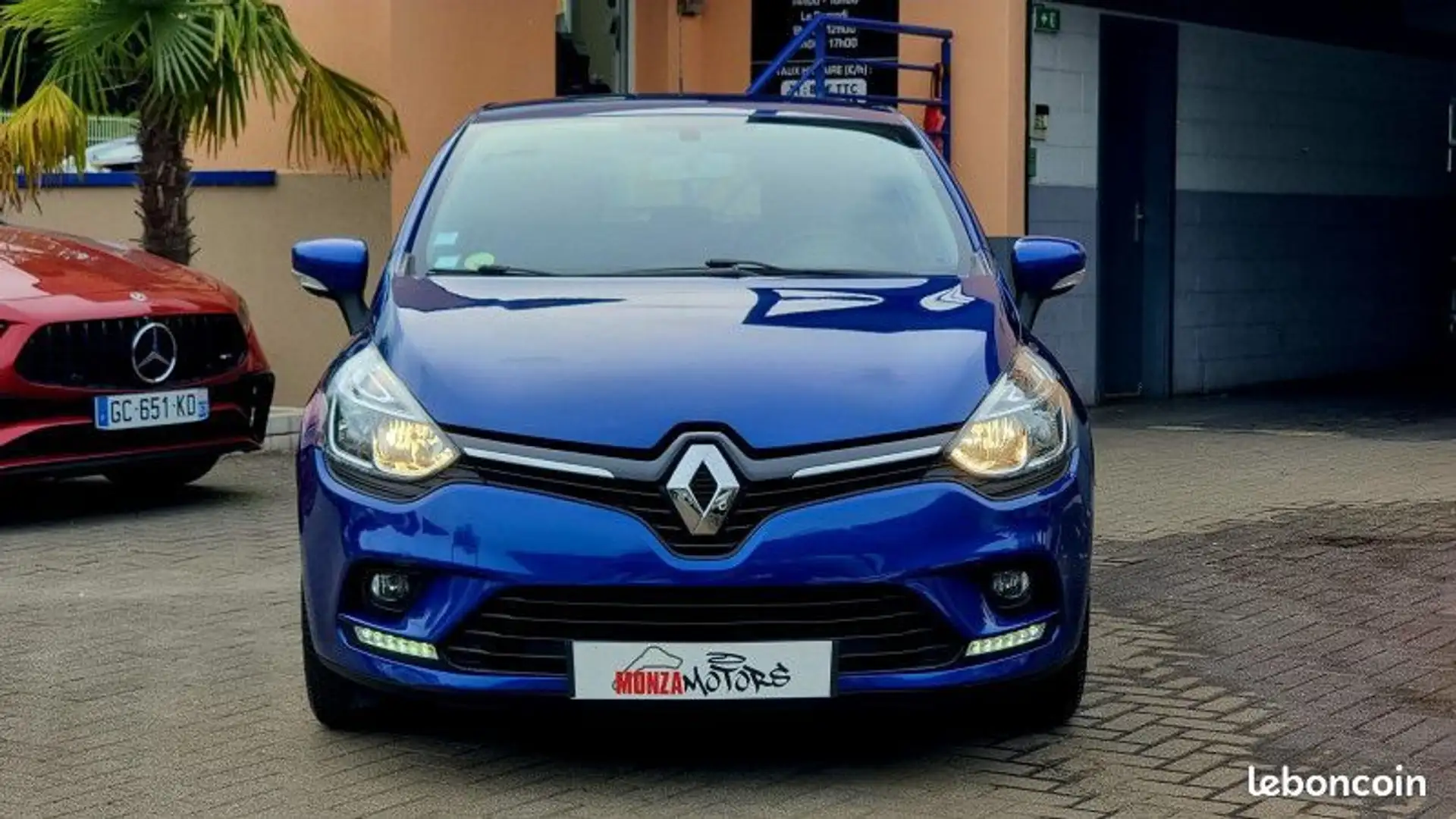Renault Clio IV 1.5 DCI 90CH ENERGY BUSINESS 5P EURO6C Blau - 2