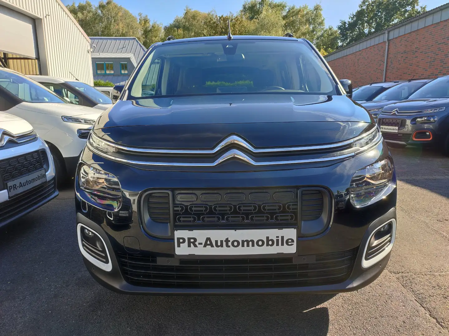 Citroen Berlingo 130 M EAT8 Klimaaut/Navi+Cam/Alu/PDC Noir - 2