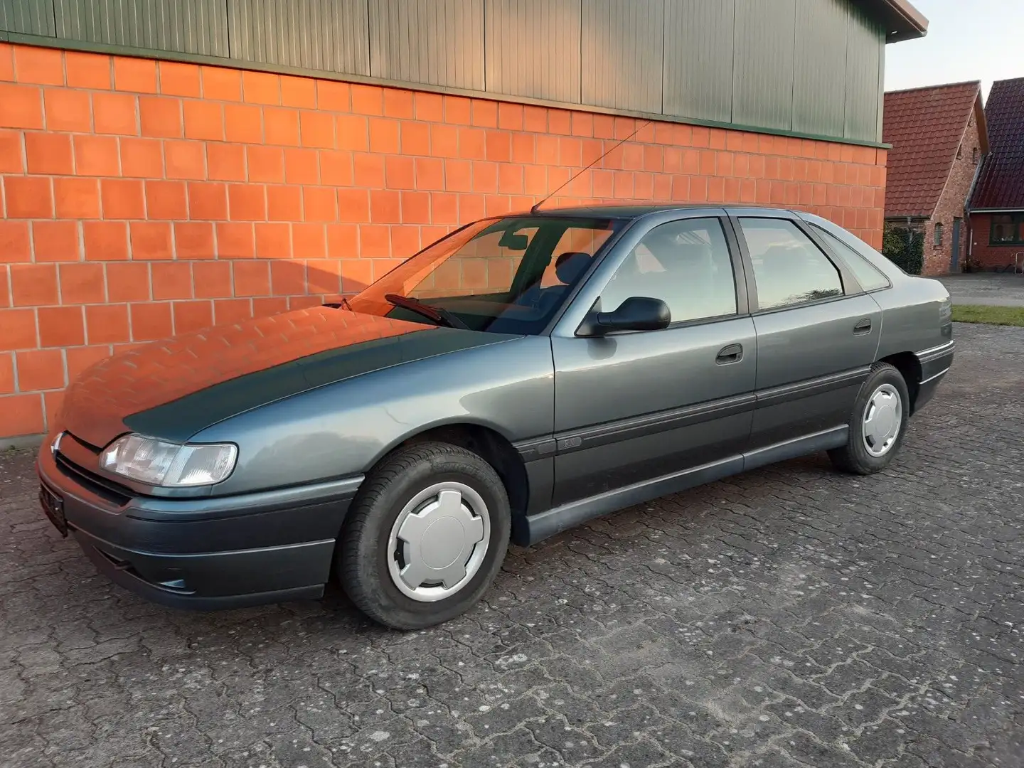 Renault Safrane - 2,1 Turbo - Diesel - 1.Hand Gris - 1