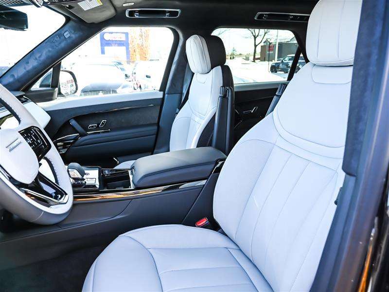 2026 Land Rover Range Rover Sport P400 Dynamic HSE thumb 11