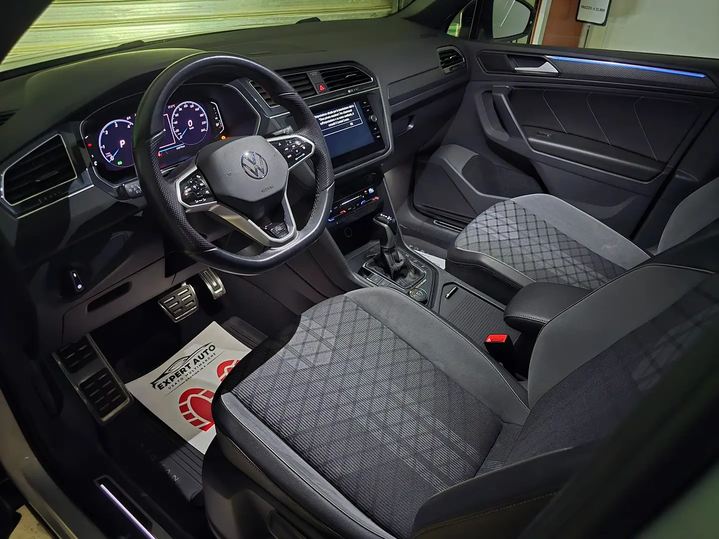 Volkswagen Tiguan Tiguan II 2.0 tdi R-Line 4motion 200cv dsg Grau - 2