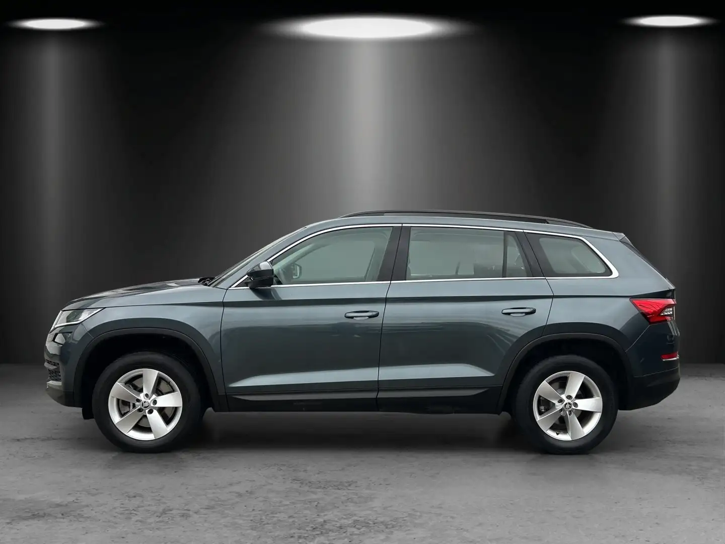 Skoda Kodiaq 2.0 TDI DSG/LED/SHZ/PDC/7-Si./DAB/ Gris - 2