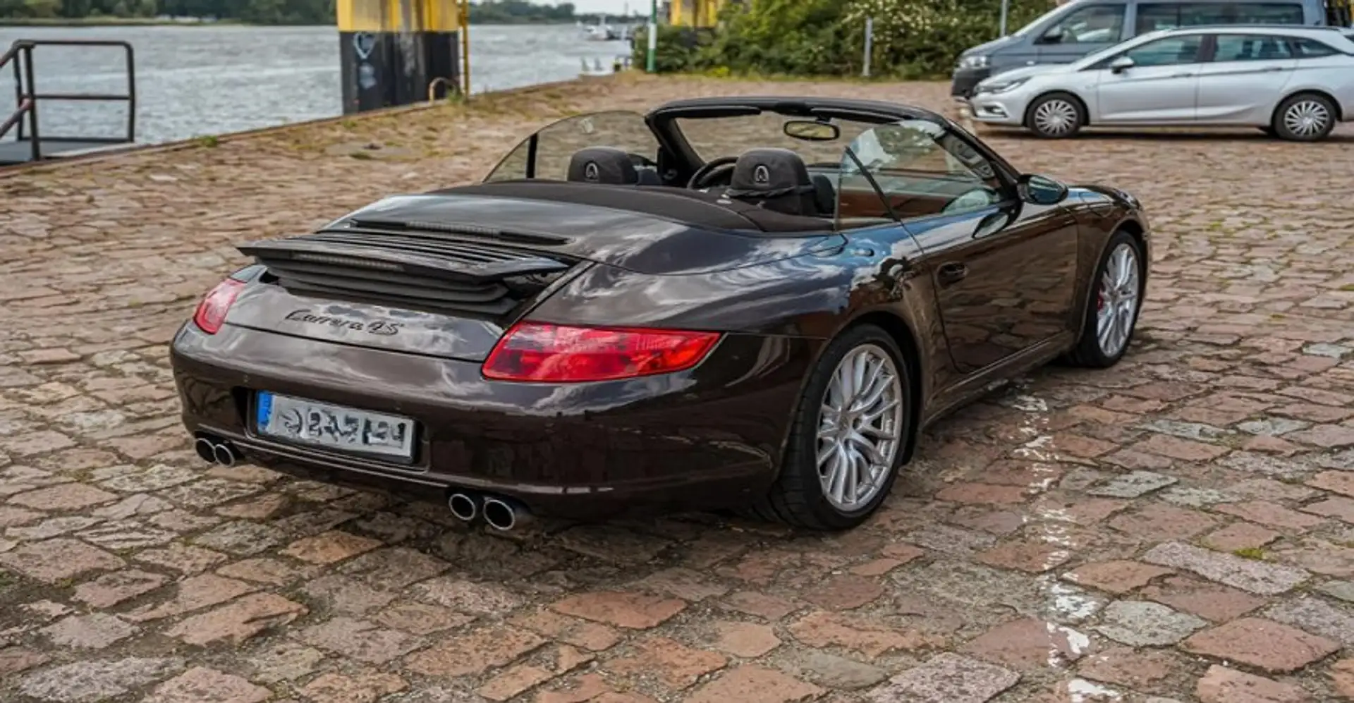 Porsche 911 911 Cabrio 3.8 Carrera 4S/// Brązowy - 2
