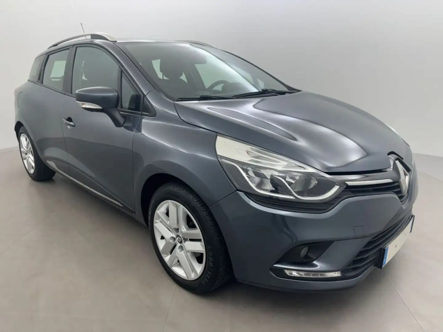 Renault Clio IV ESTATE ESTATE 0.9 TCe 90 ZEN Gris - 1