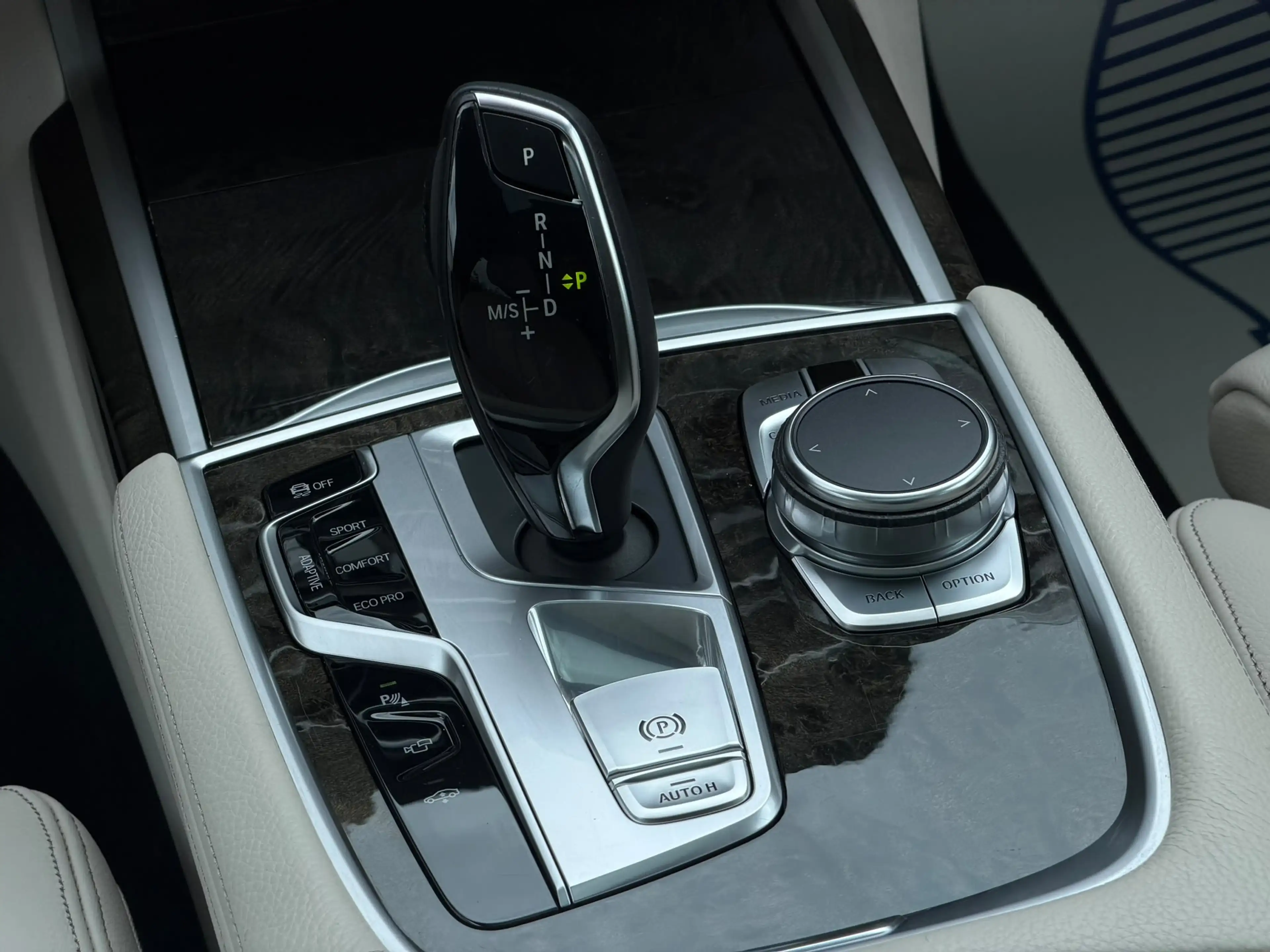 BMW 730 730 dA — photo 15