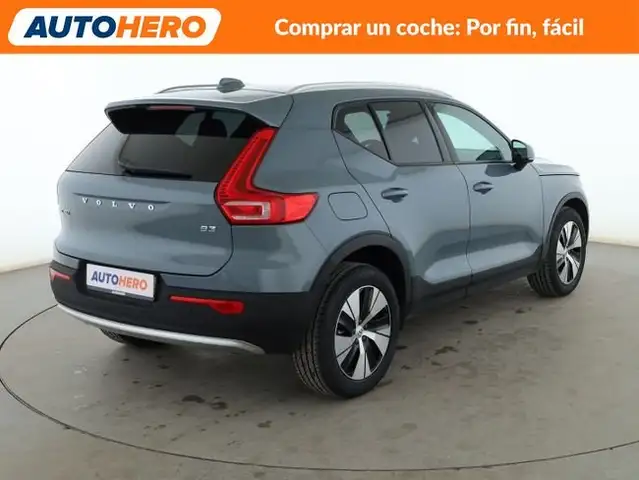 Volvo XC40 view 6