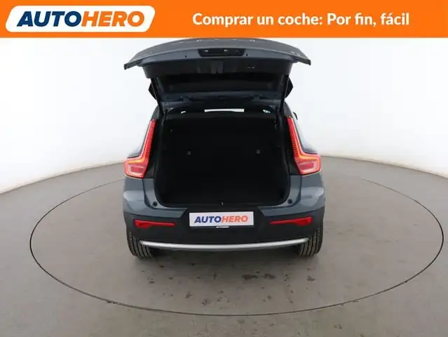 Volvo XC40 view 17