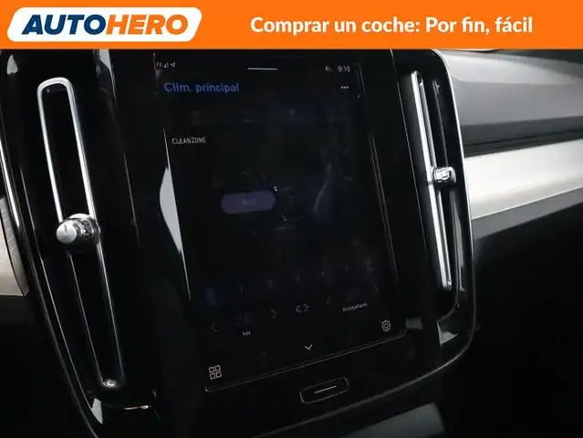 Volvo XC40 view 24