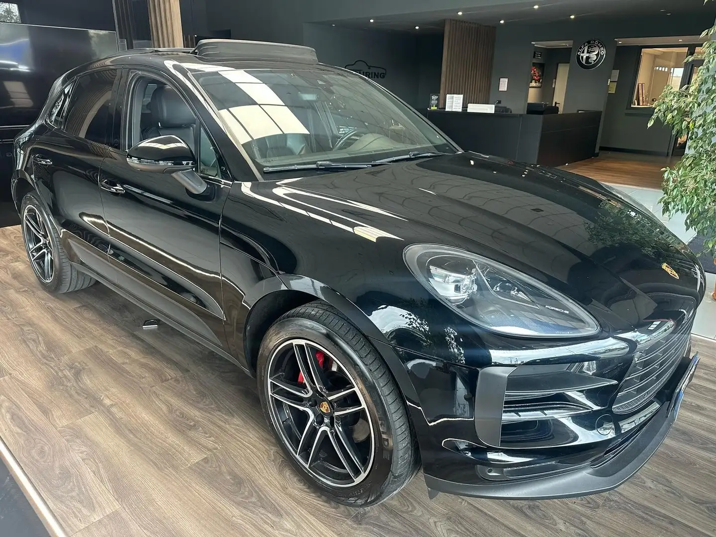 Porsche Macan 2.0  245 cv tetto panoramico Pasm Nero - 1