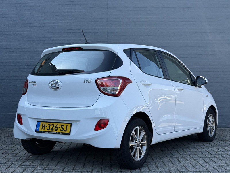Hyundai i10 1.0i i-Motion Premium All Season Banden | Cruise C — photo 6