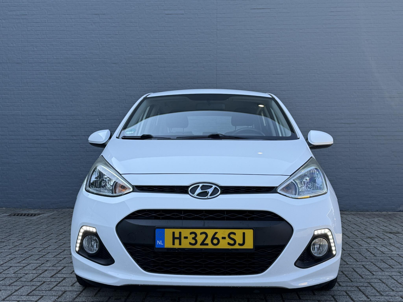 Hyundai i10 1.0i i-Motion Premium All Season Banden | Cruise C — photo 3