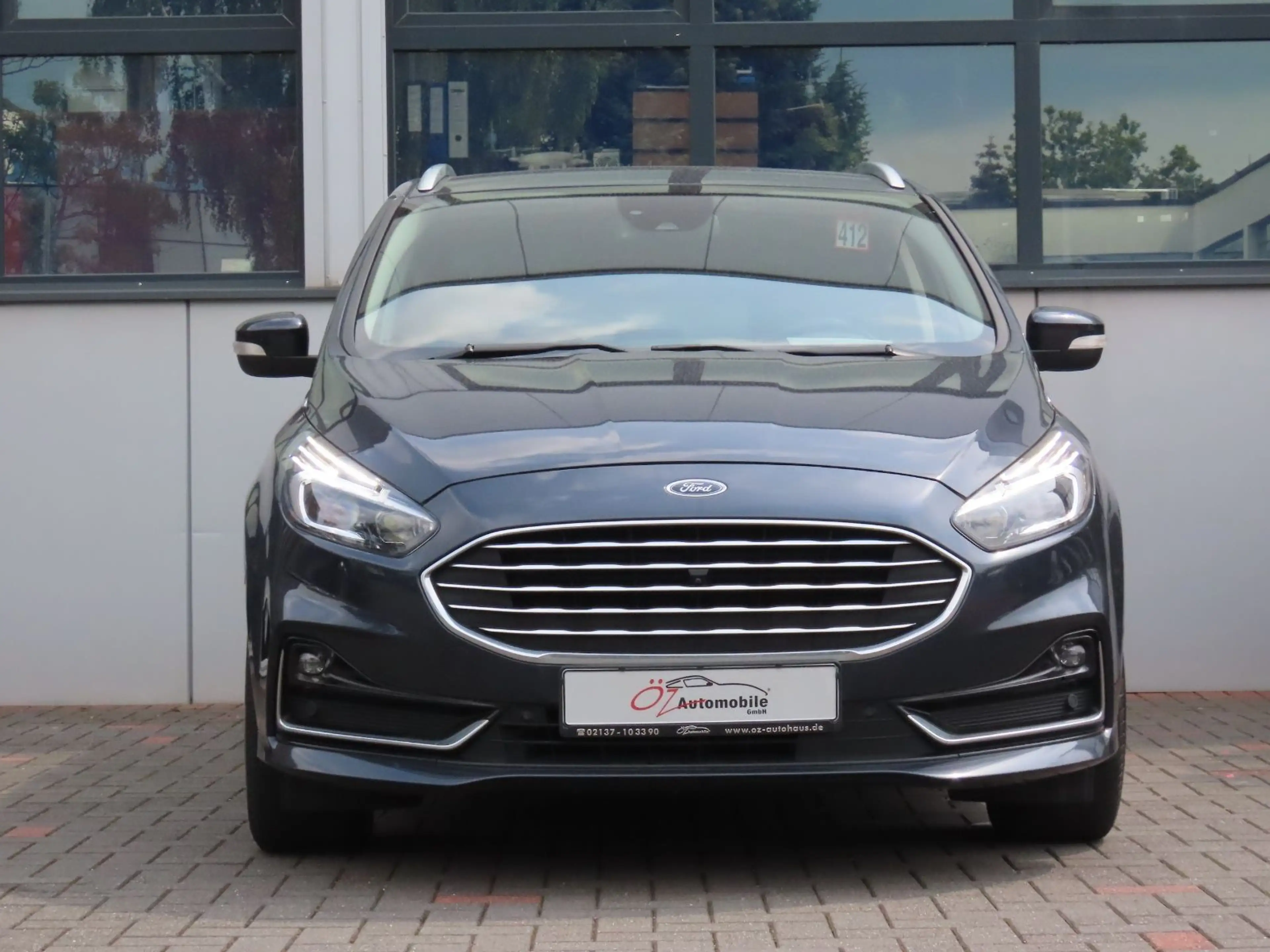 Ford S-Max 2.0 TDCI Leder Sitzheizung Kamera 7 Sitze — photo 2