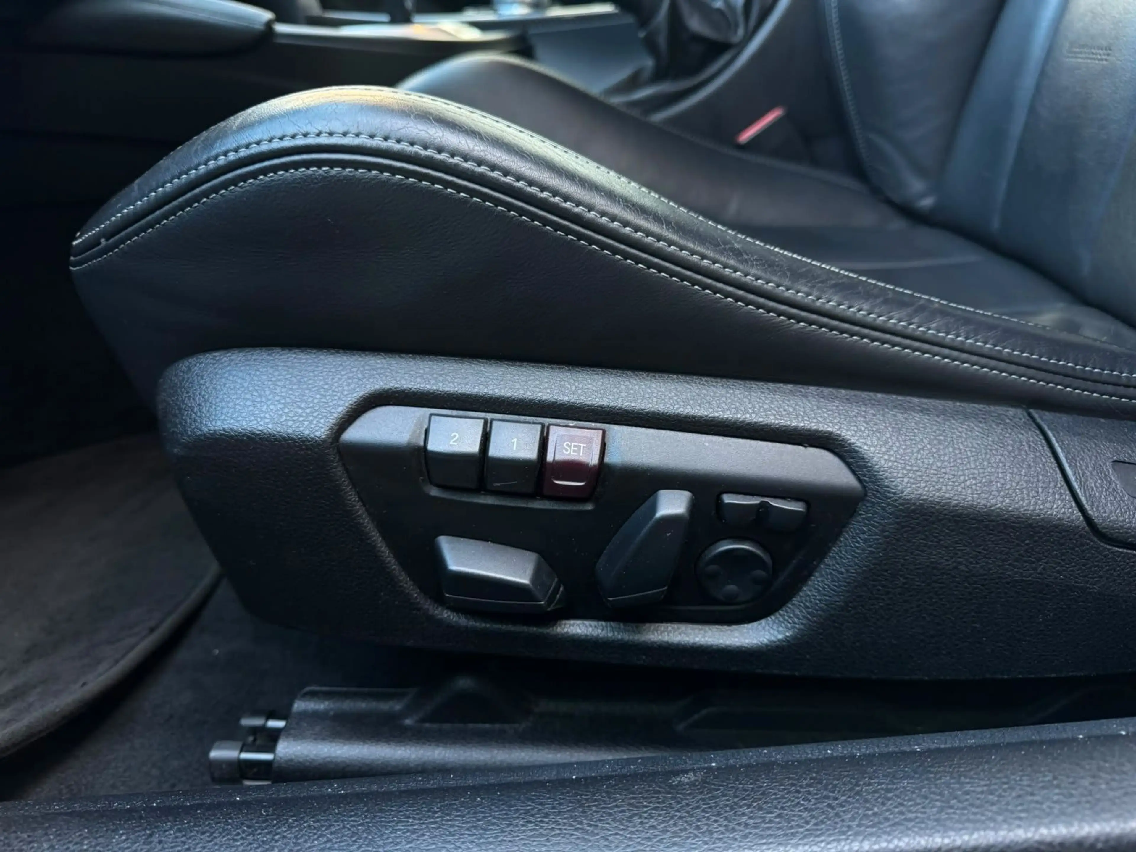BMW M4 DKG Coupe LED MEMO CARBON NAVI 19" UNFALLFREI — photo 15