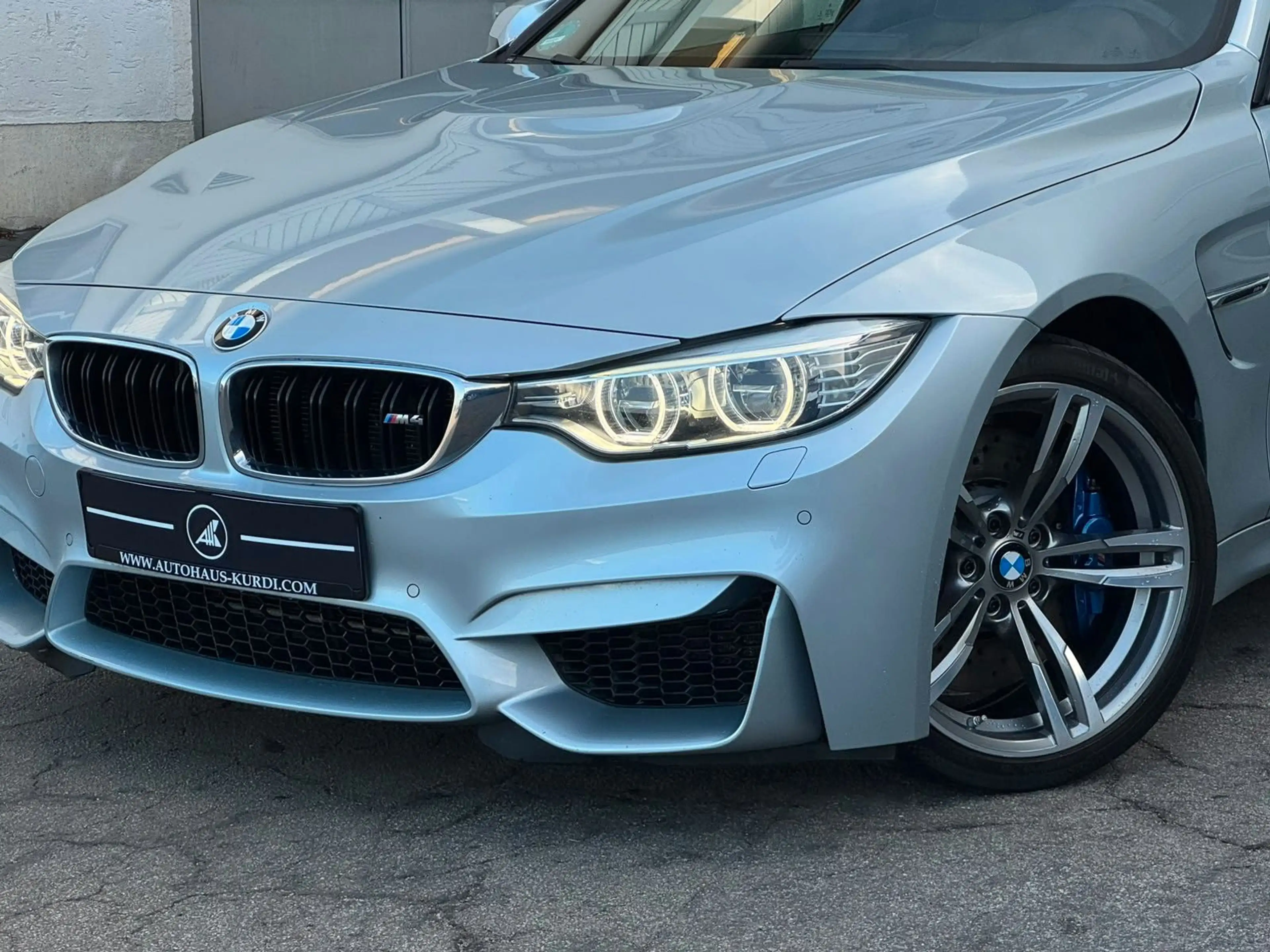 BMW M4 DKG Coupe LED MEMO CARBON NAVI 19" UNFALLFREI — photo 2