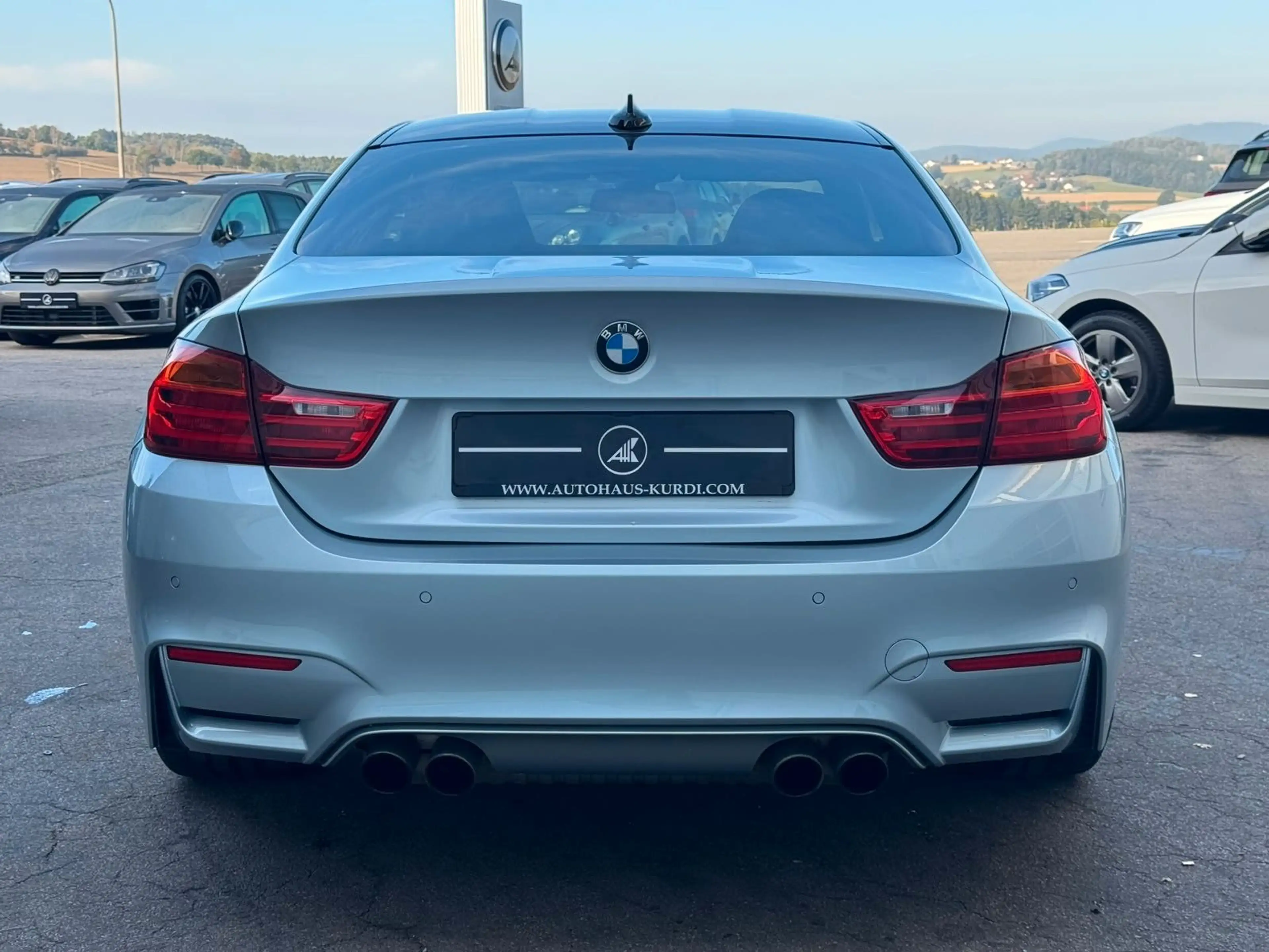 BMW M4 DKG Coupe LED MEMO CARBON NAVI 19" UNFALLFREI — photo 8
