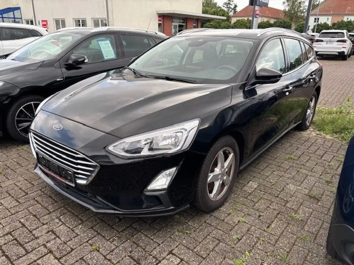 Ford Focus Turnier Cool & Connect Navi/AHZV Schwarz - 1