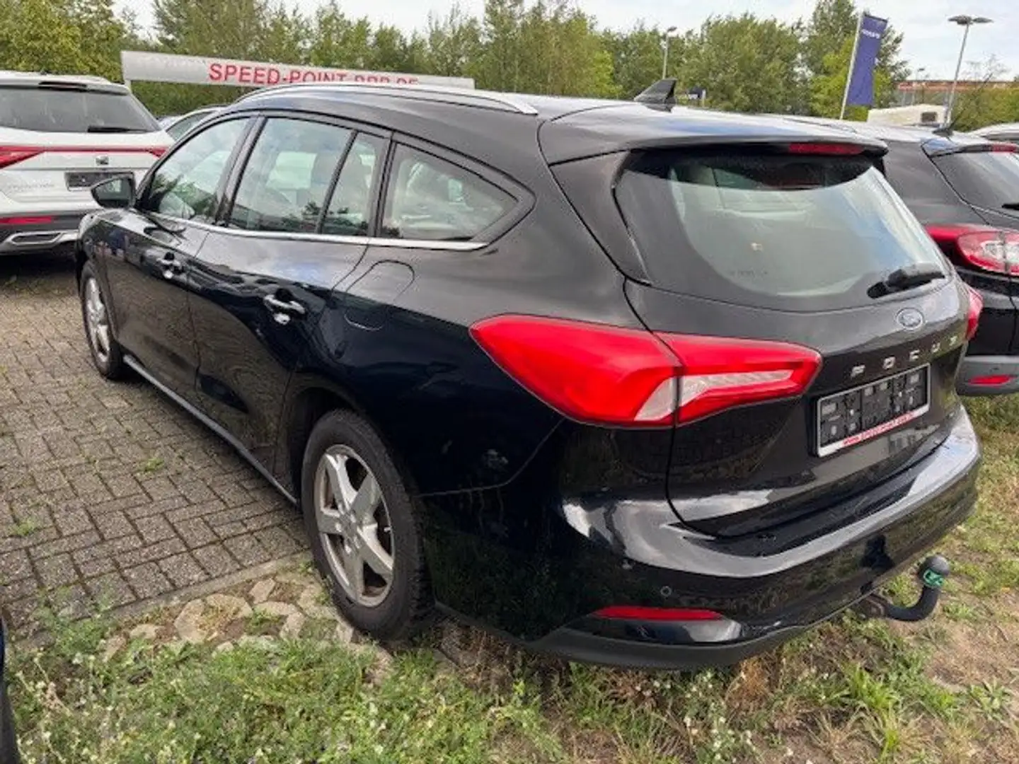 Ford Focus Turnier Cool & Connect Navi/AHZV Schwarz - 2