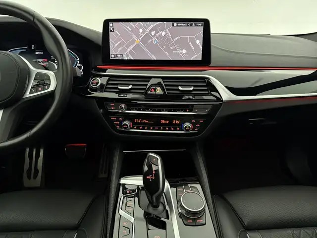 BMW 5 Series view 19