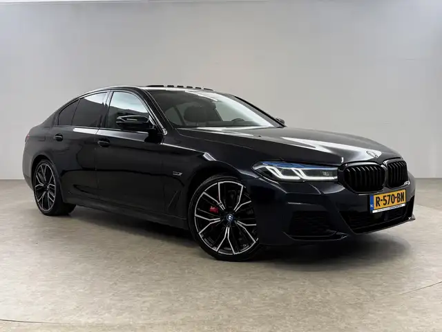 BMW 5 Series view 6