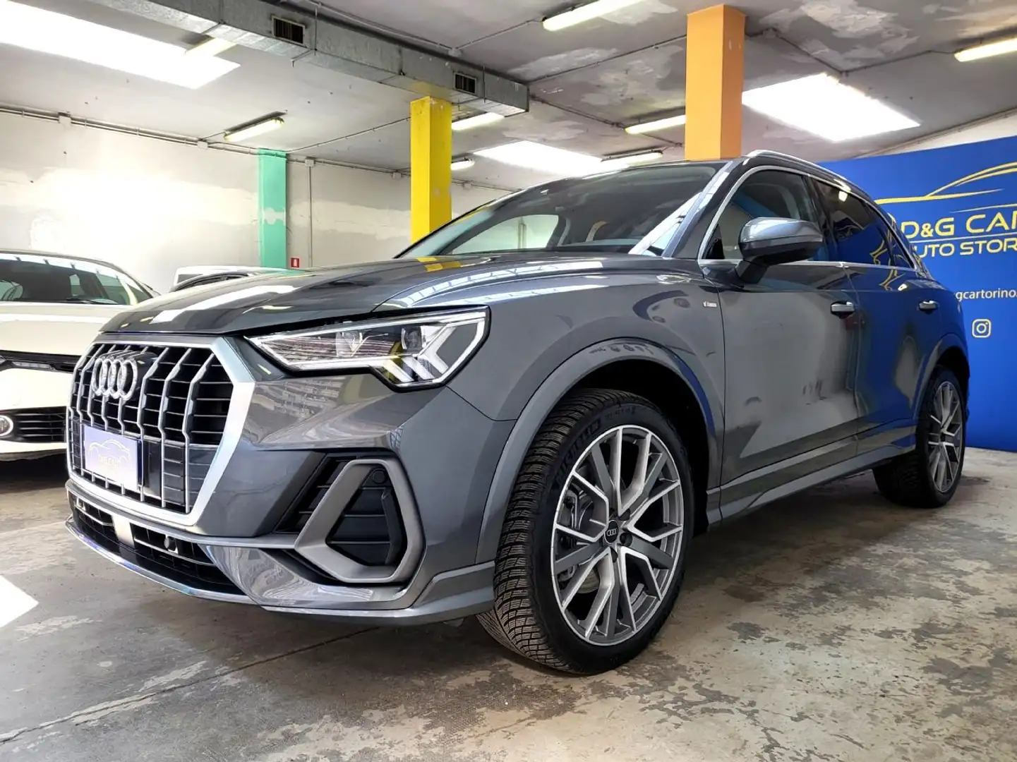 Audi Q3 40 2.0 TDi S Line Quattro 200cv S-Tronic Gris - 2