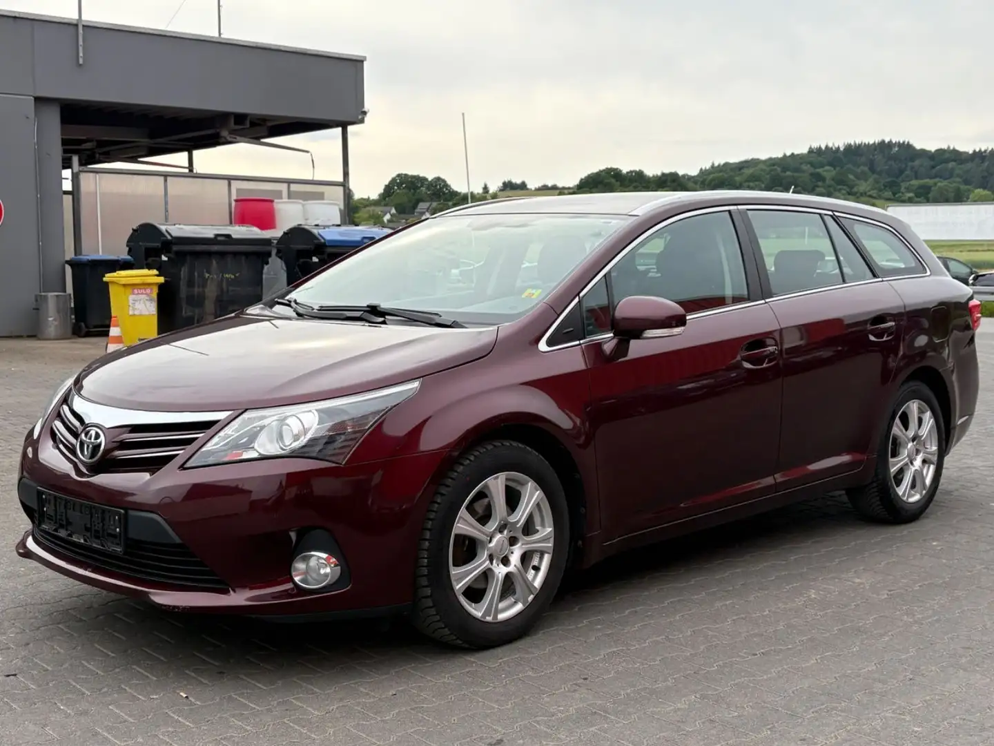 Toyota Avensis Kombi Life Kamera Navi Sitz.H Euro5 PDC Rouge - 1