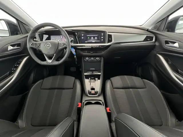 Opel Grandland view 7