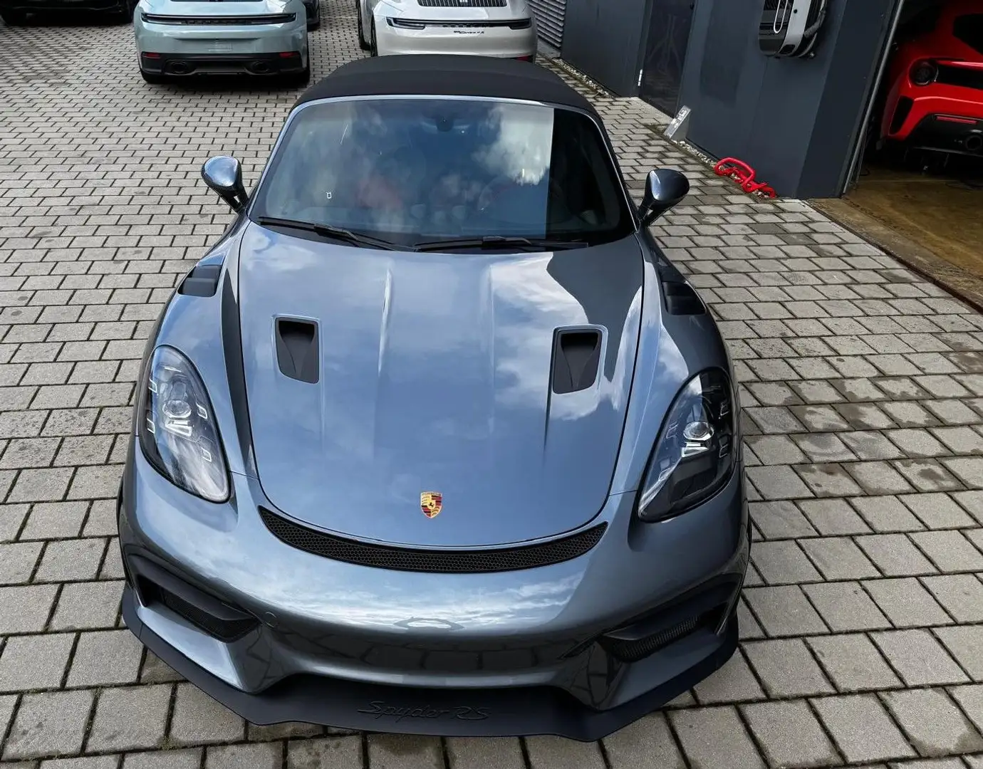 Porsche Boxster 718 RS Spider Grijs - 2