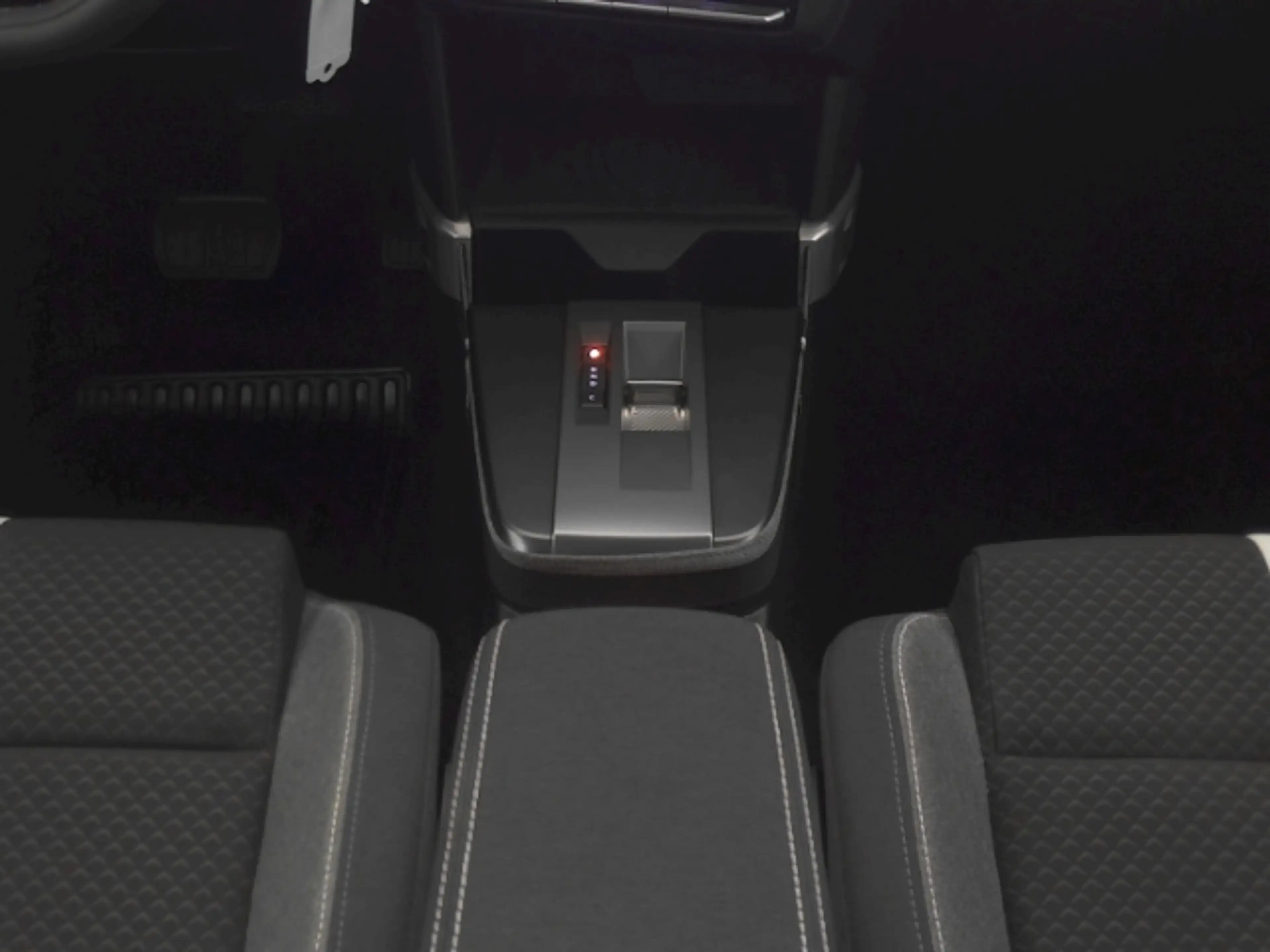 Opel Frontera C GS 44kWH AT+LED+NAVI+RÜCKFAHRKAMERA+SITZ-/LENKRA — photo 12