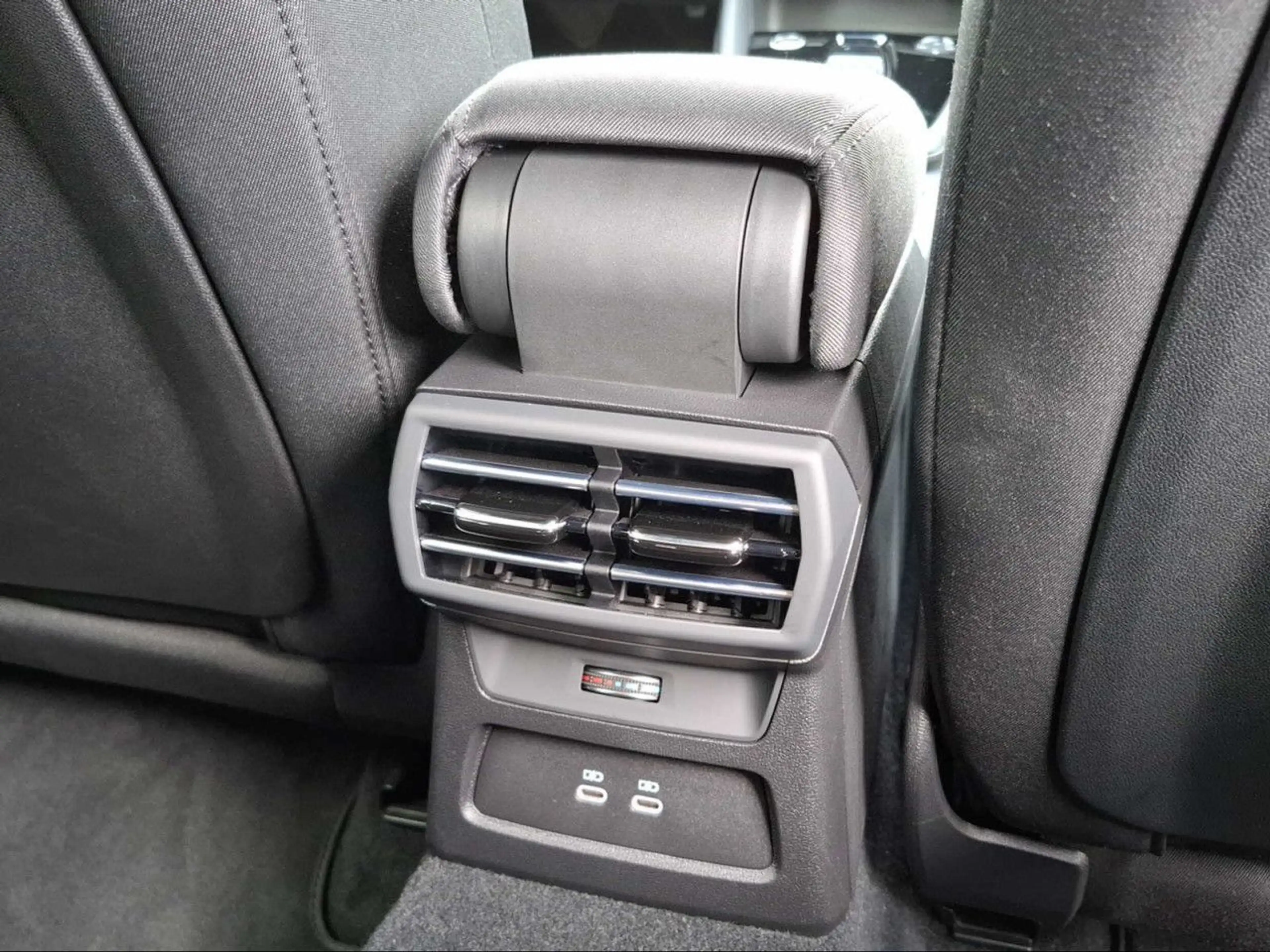 Audi A3 SPORTBACK 30 TFSI ADVANCED S-TRONIC CAM+AZV+LED — photo 13