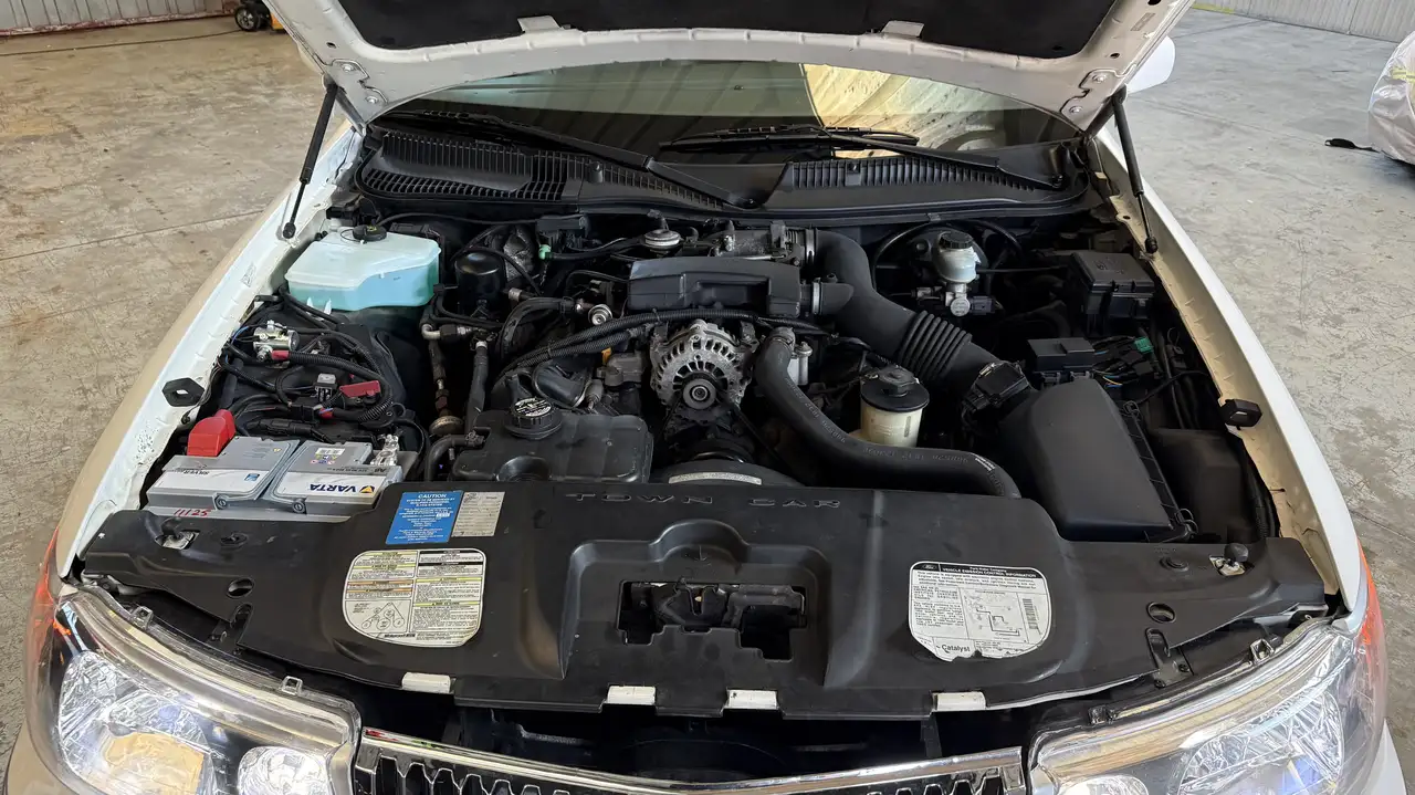 Lincoln Town Car limousine, foto 7