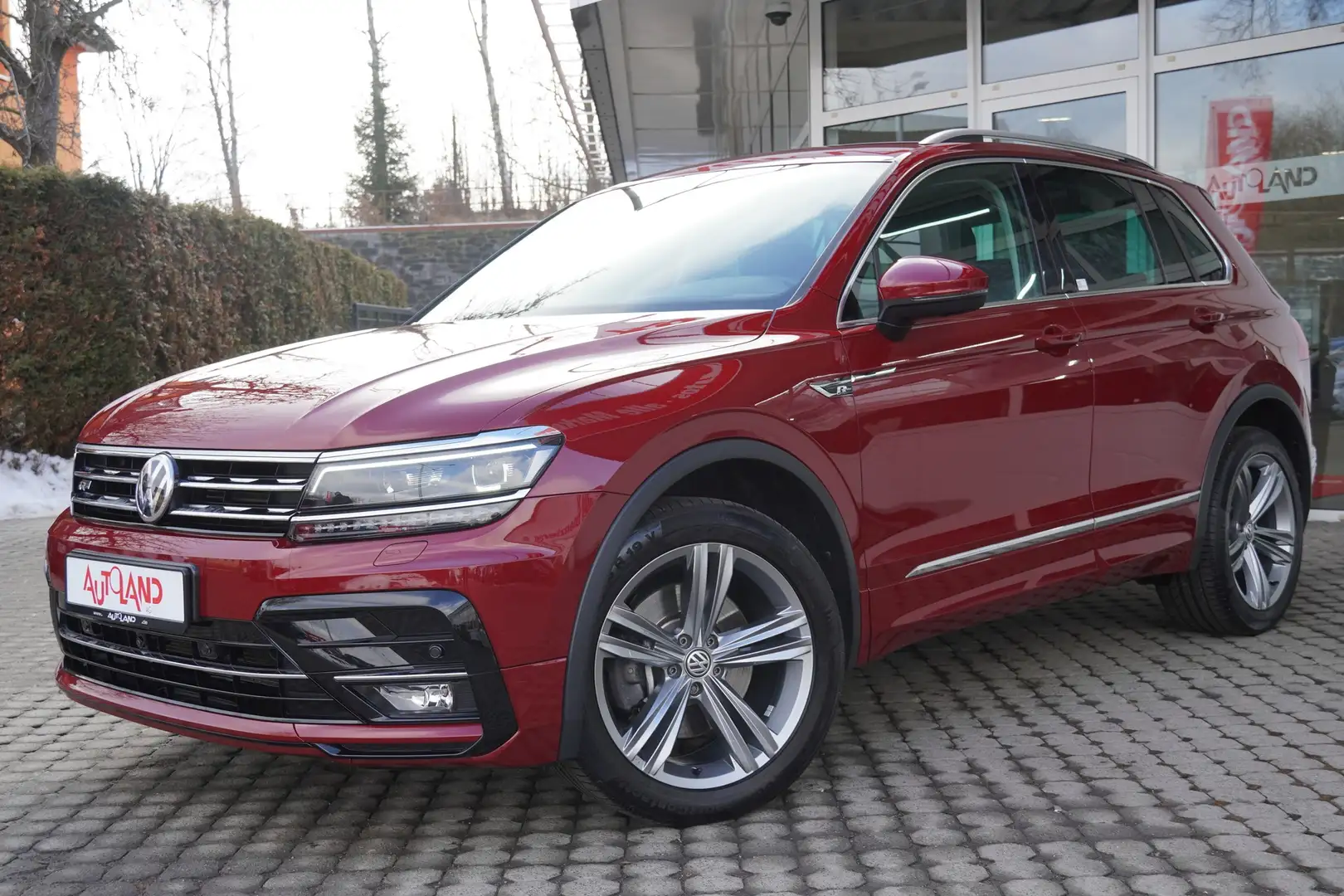 Volkswagen Tiguan 2.0 TSI 4Motion DSG LED Navi PDC ACC AHK Rouge - 1