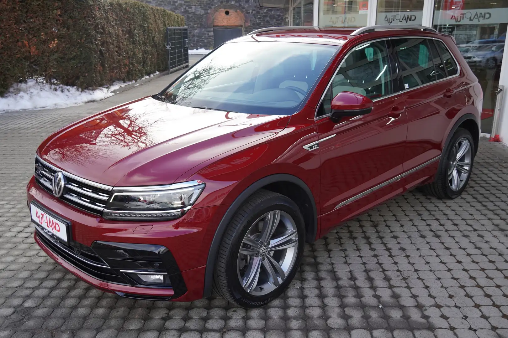 Volkswagen Tiguan 2.0 TSI 4Motion DSG LED Navi PDC ACC AHK Rouge - 2