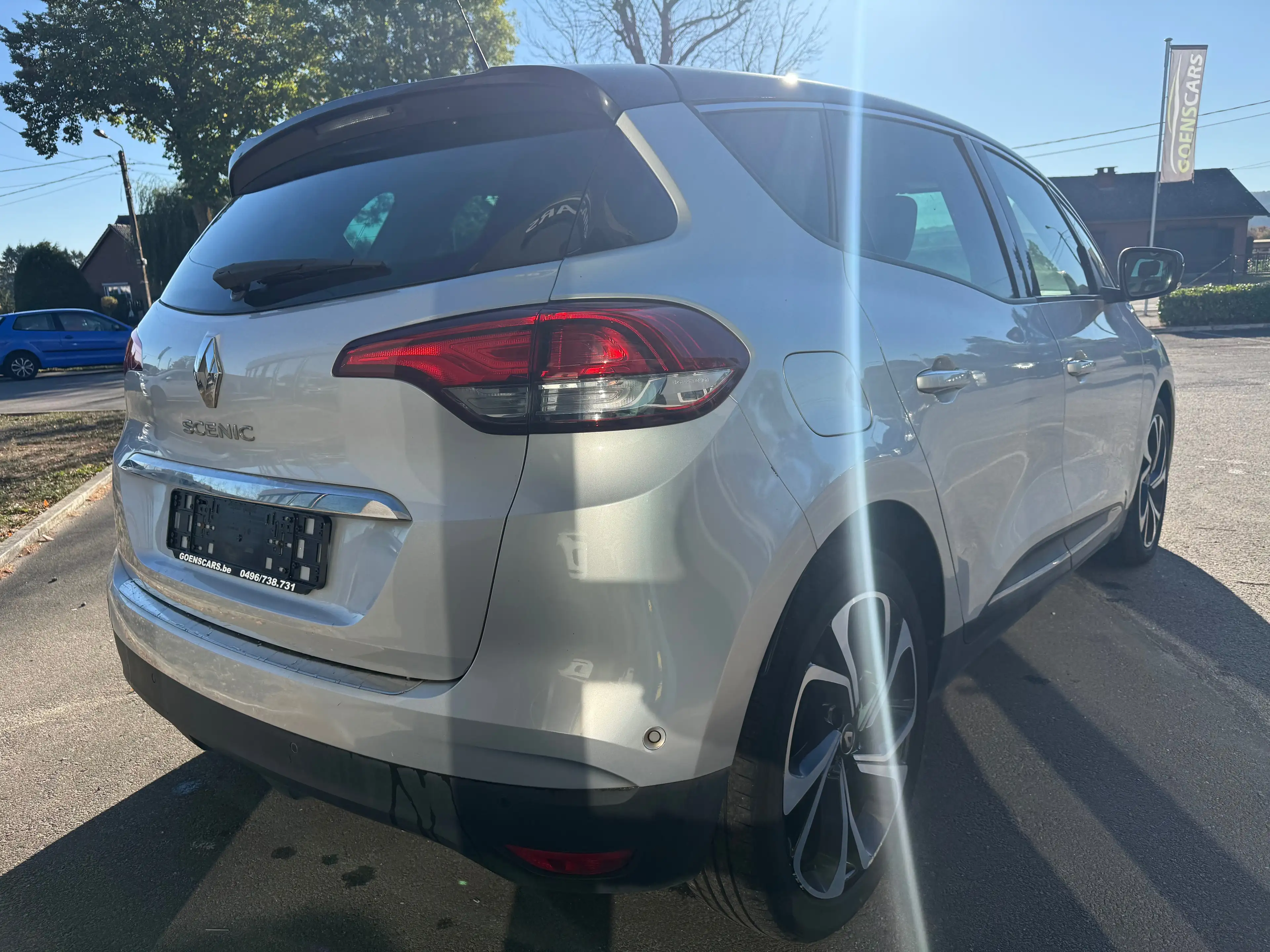 Renault Scenic Scenic 1.5DCi BOÎTE AUTO,BOSE,CLIM,RADARS,CAMÉRA,CRUISE… — photo 4