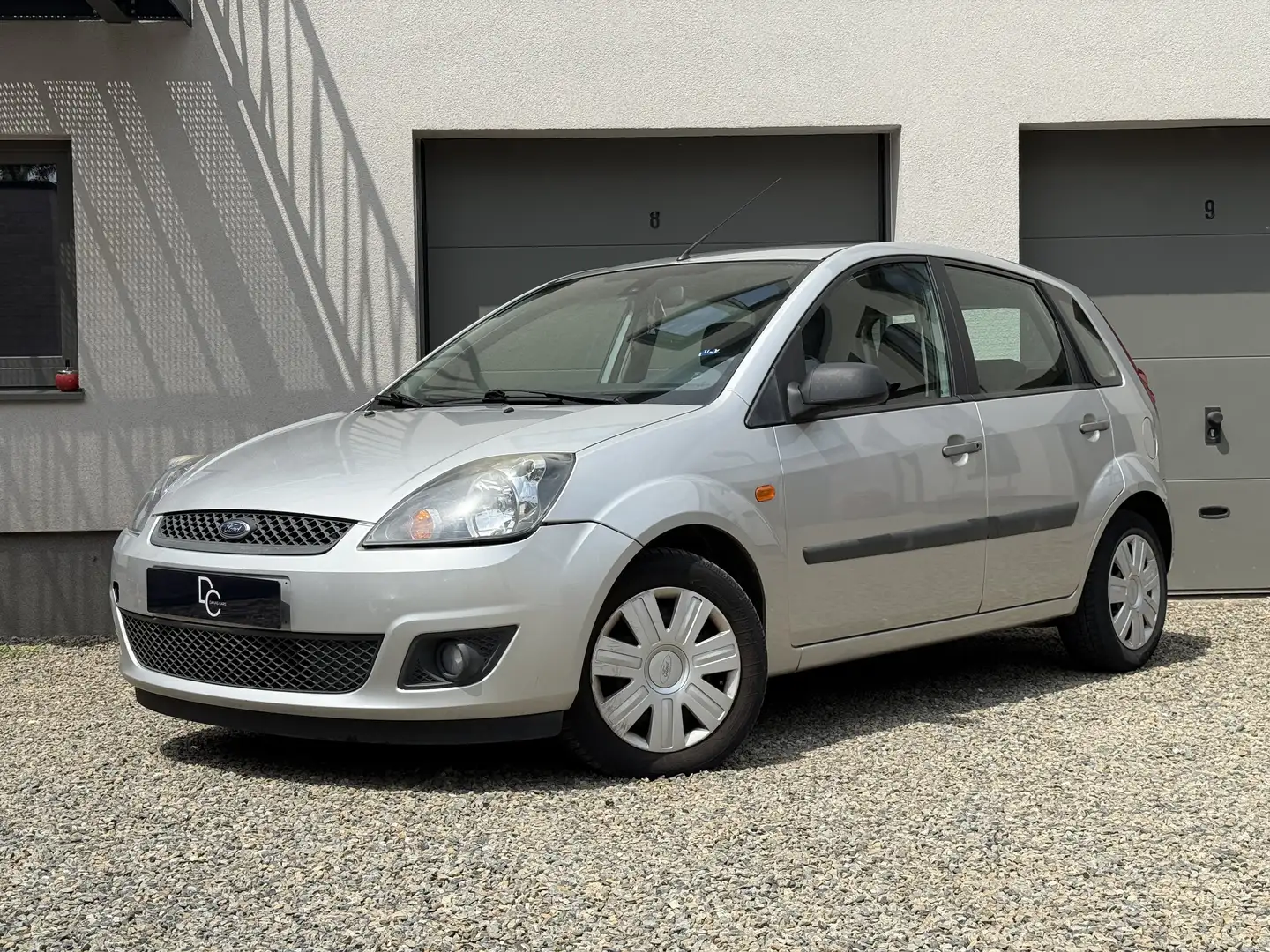 Ford Fiesta 1.4 TDCI Gris - 1