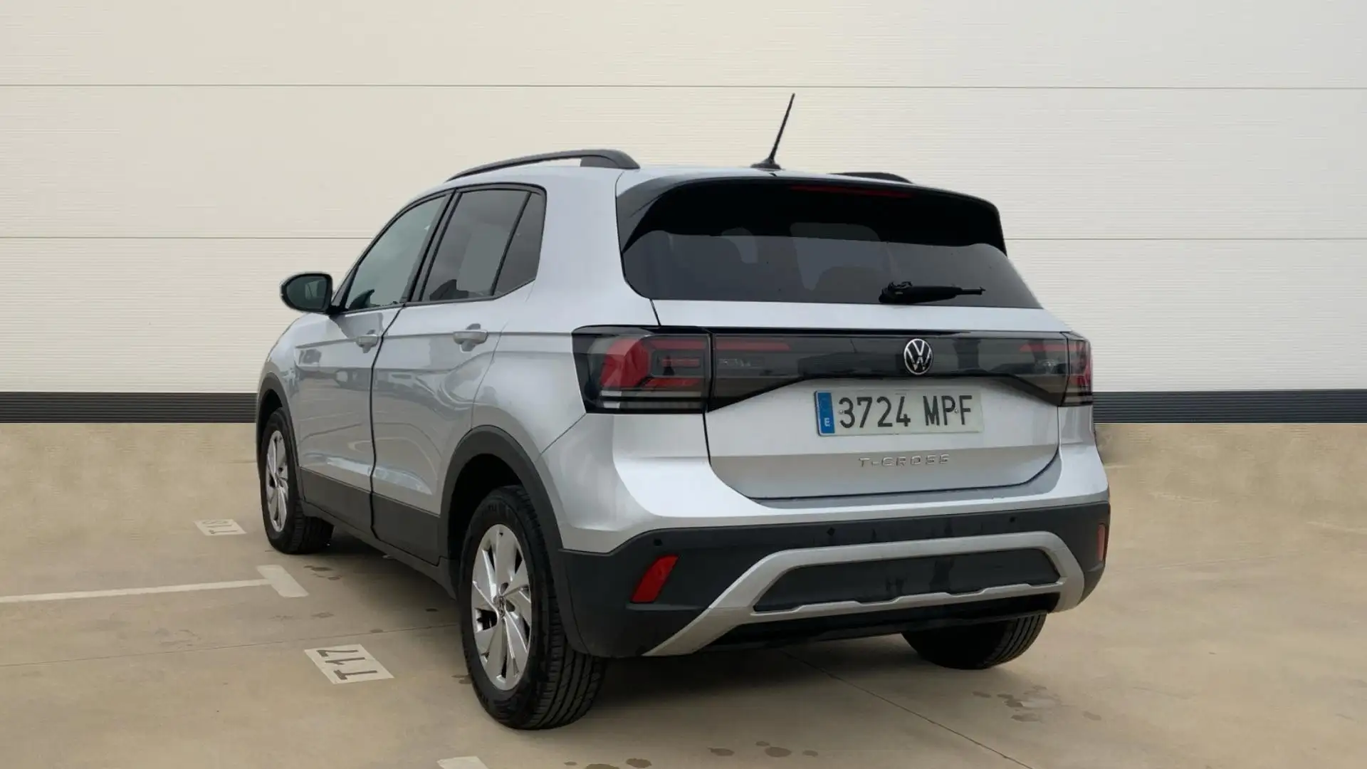 Volkswagen T-Cross 1.0 TSI Life 85kW Aut. - 2