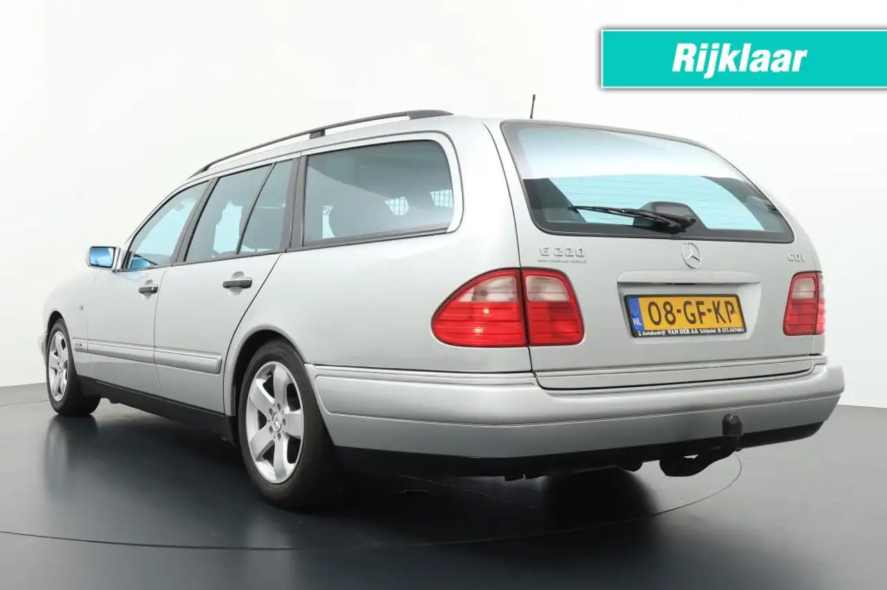 Mercedes-Benz E 220 CDI Avantgarde Stationcar Youngtimer !!, foto 3